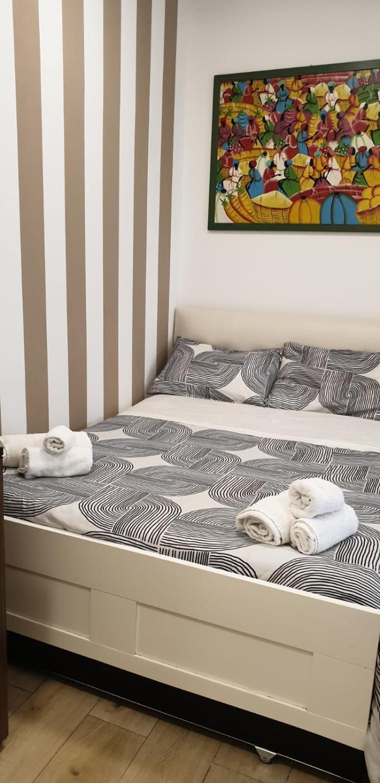 Апартаменты Mini Loft - Bari Centro - A Due Passi Dal Mare Экстерьер фото